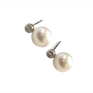 9ct White Gold River pearl and Diamond studs