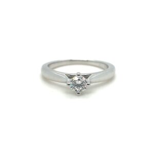 9ct White Gold  compass solitaire ring